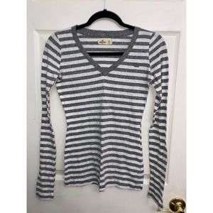 ⭐️3/$20⭐️ Hollister Striped Long Sleeve V Neck